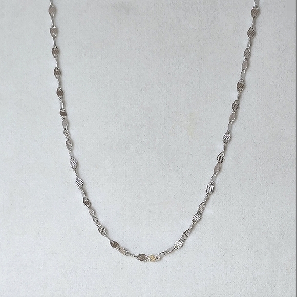 Italian 925 Sterling Silver 2.5mm Chain Necklace 18"(long) - Picture 8 of 8